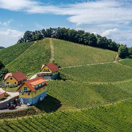Weingut-Gaestehaus Birnstingl Gamlitz Exterior photo